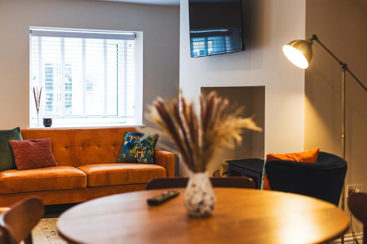 Cathys Cottage, Sun Trap Patio, Modern 3 Bed, Central, Parking Crewkerne Extérieur photo